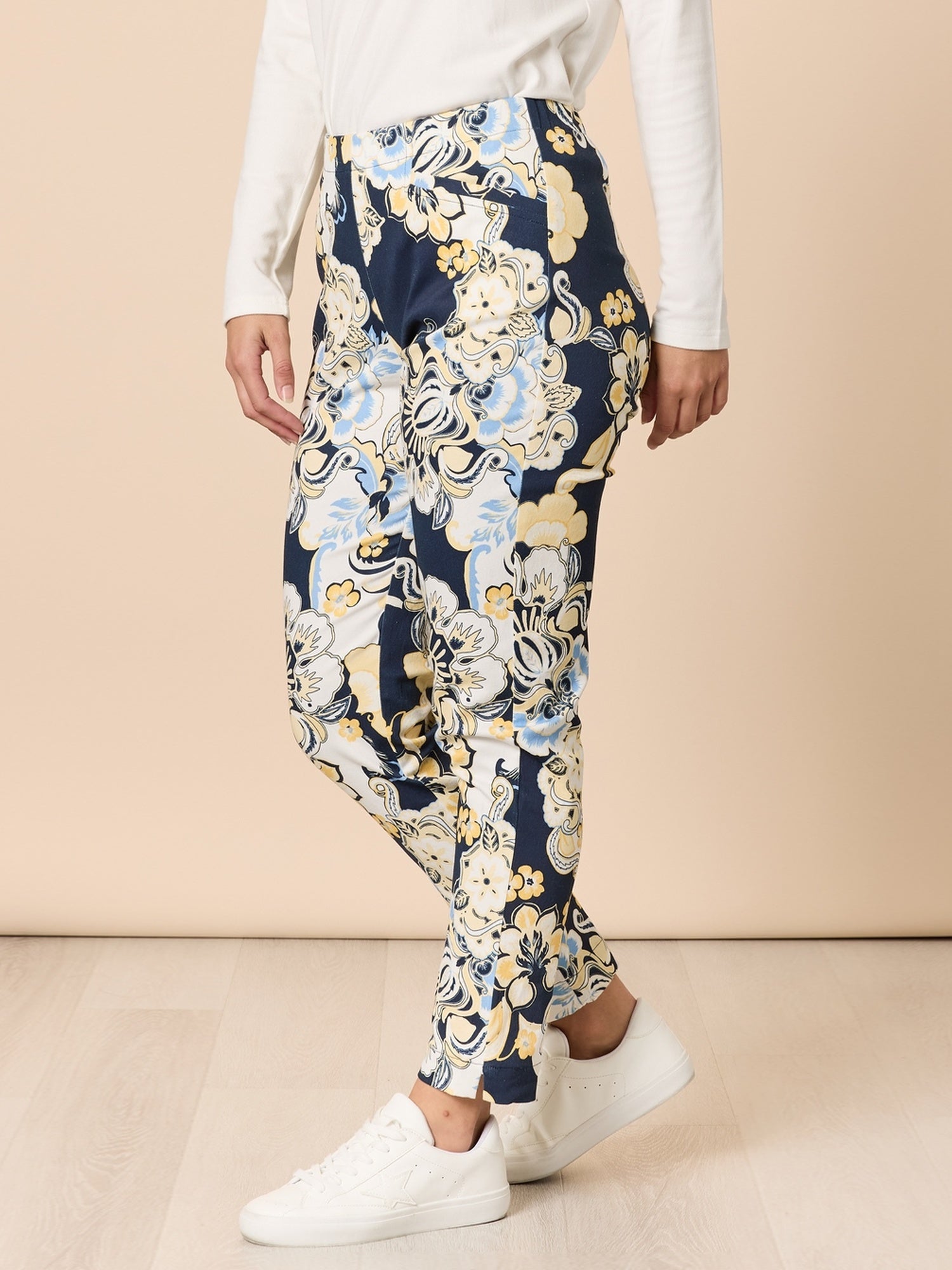 Newport Floral Print Pant - Navy Multi rc&co