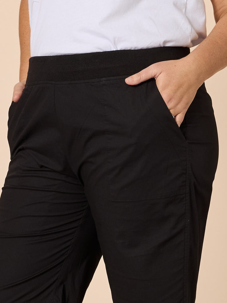 Santorini Cotton Pull On Short - Black rc&co