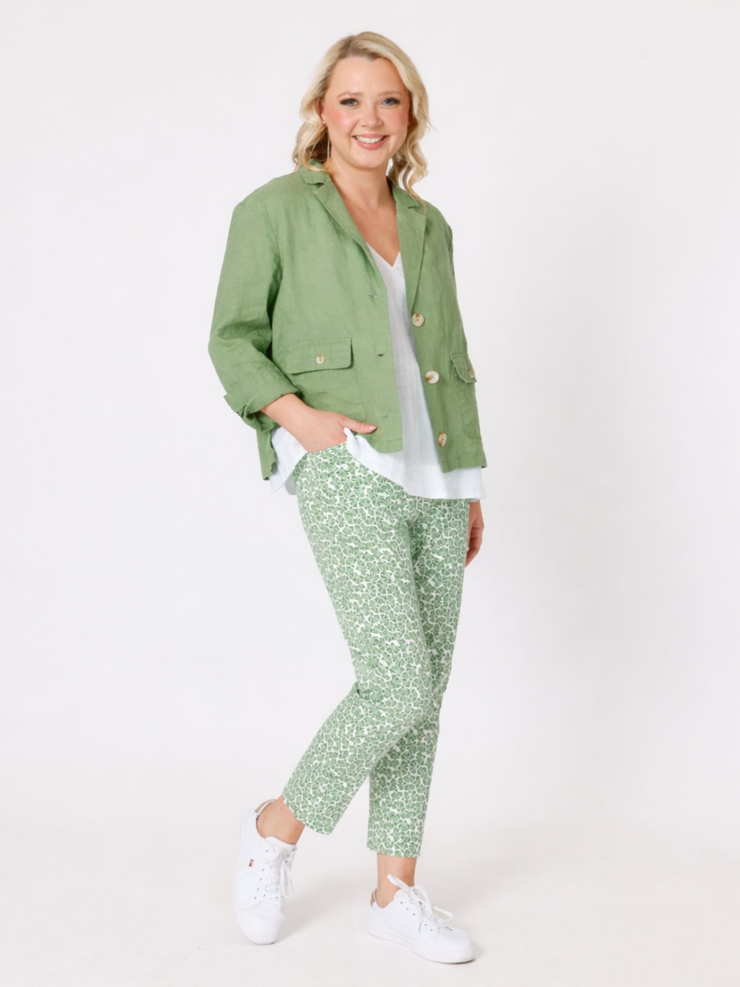 Danielle Cropped Linen Blazer - Fern rc&co