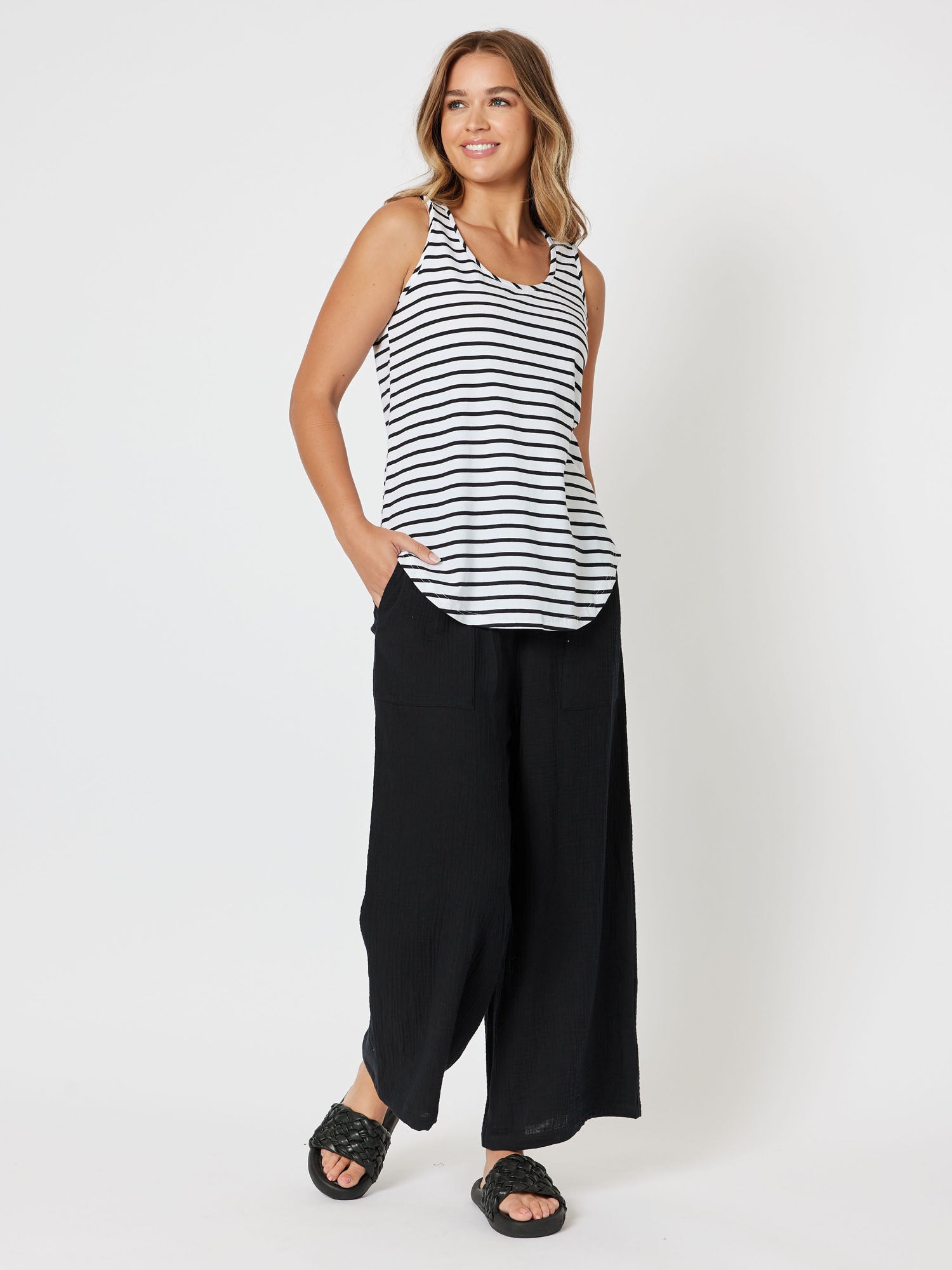 Byron Textured Cotton Wide Leg Pull On Pant - Black