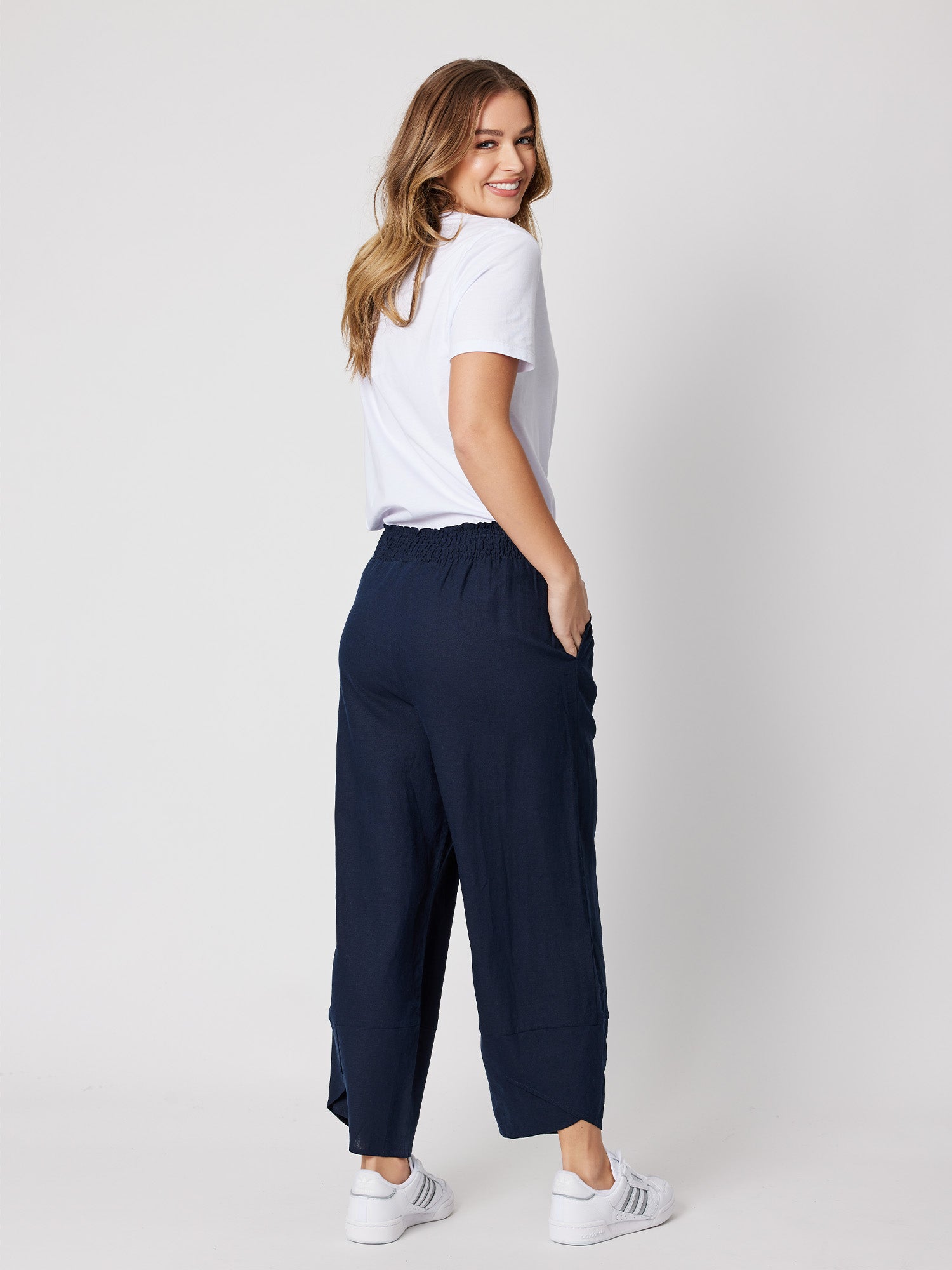Shirred Waist Linen Blend Pant - Navy