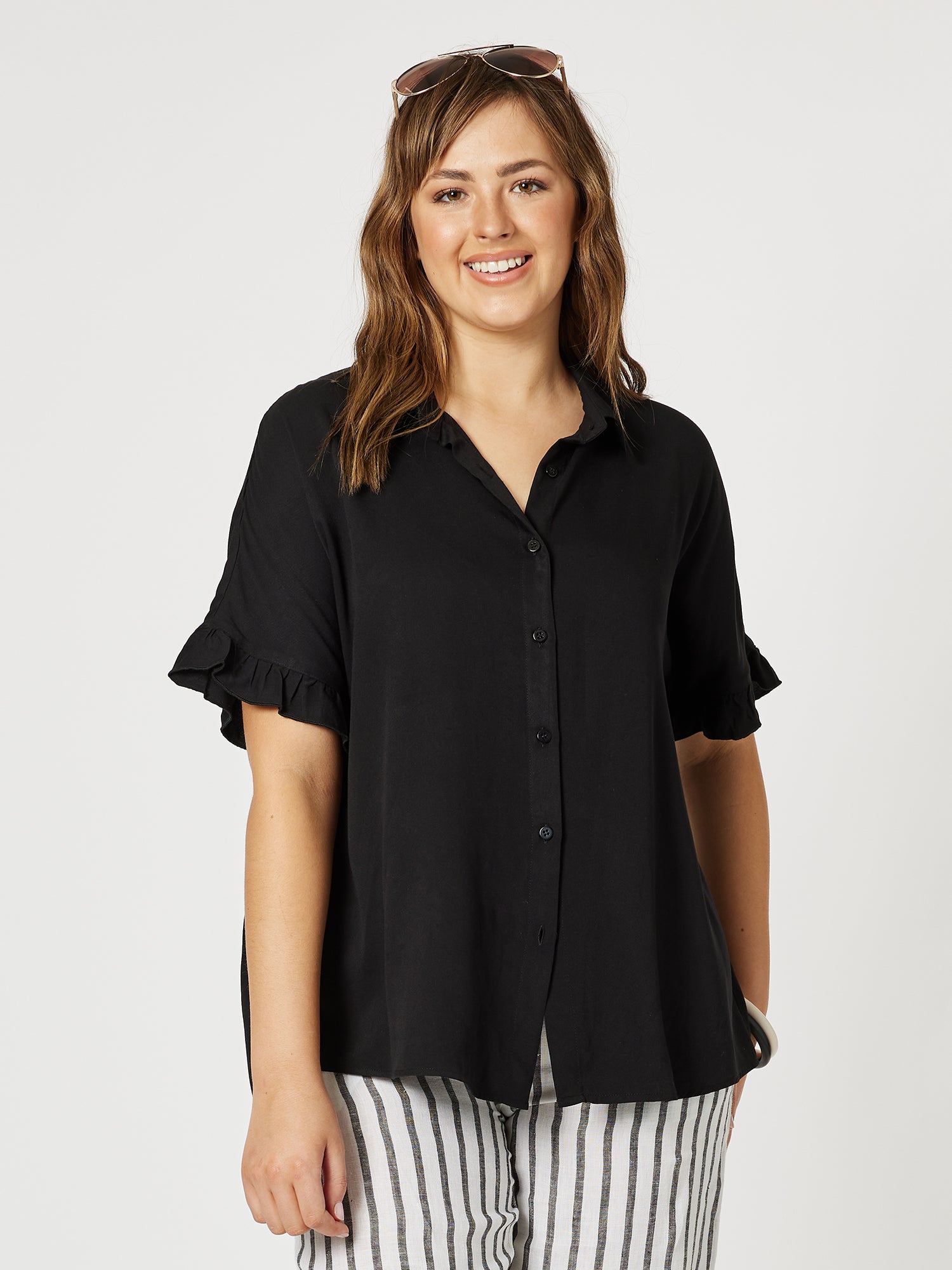 Frilled Sleeve Shirt - Black
