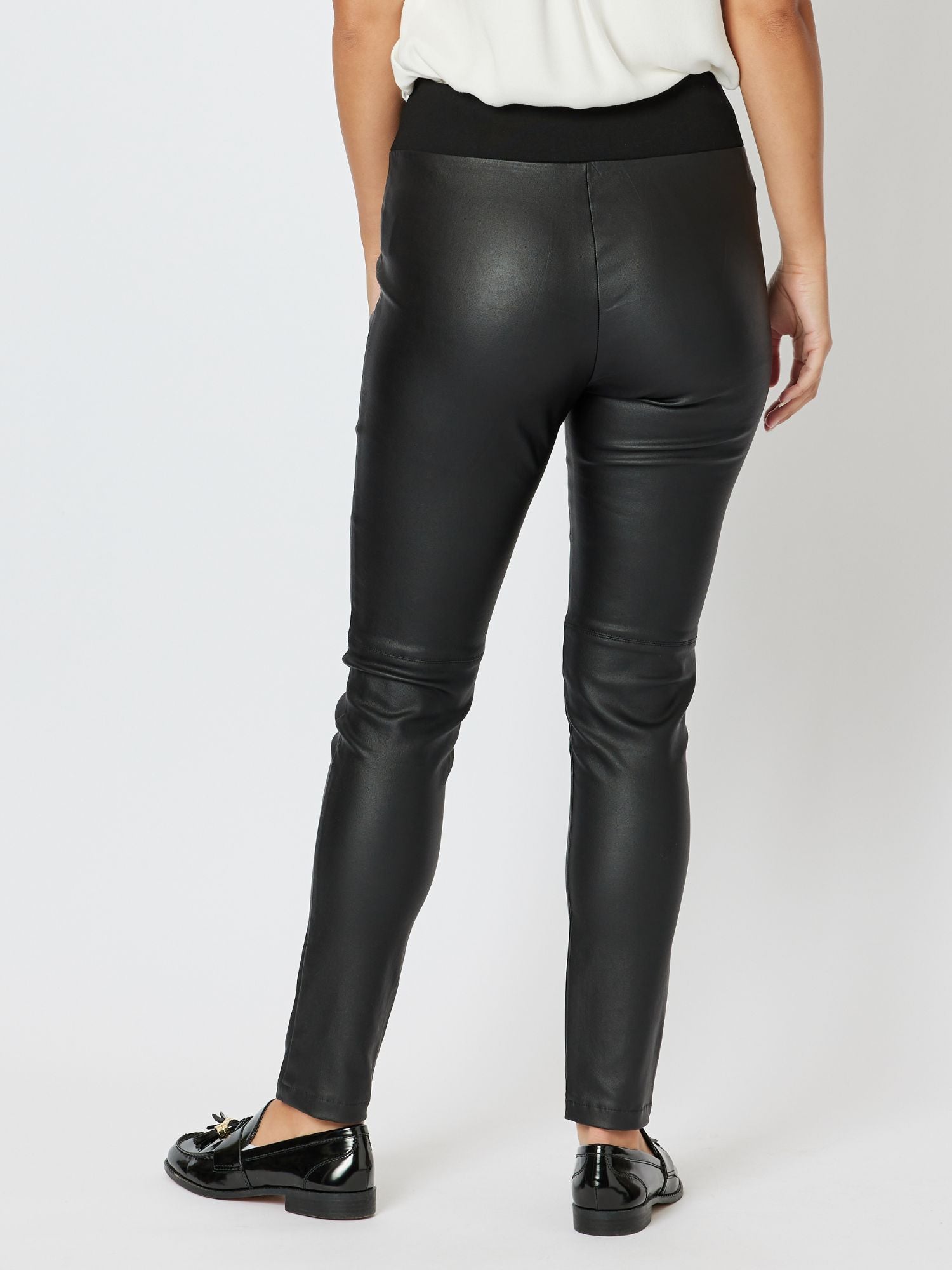 Leigh Pull On Wet Look Pant - Black
