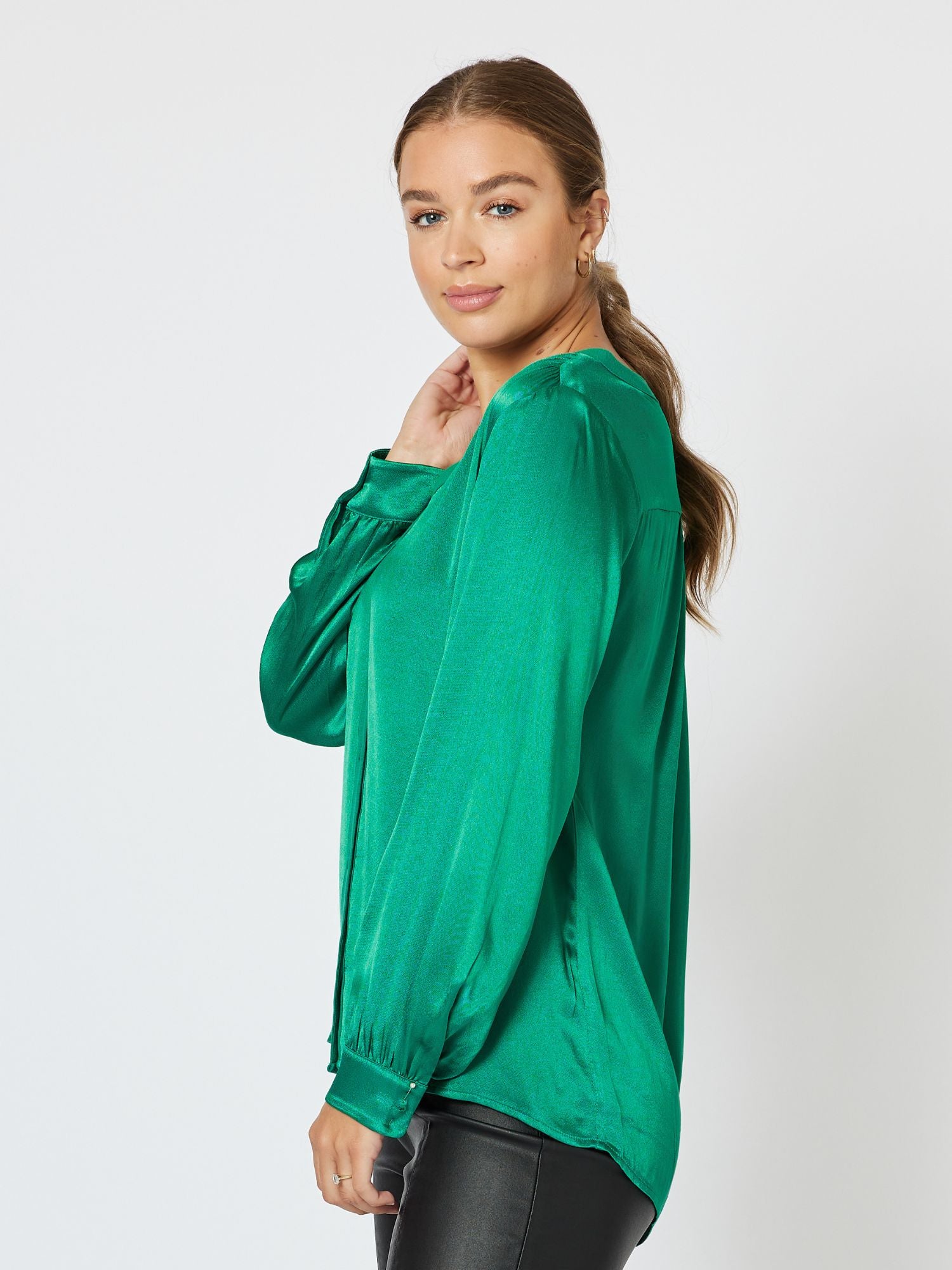 Collette V neck Shirt - Emerald