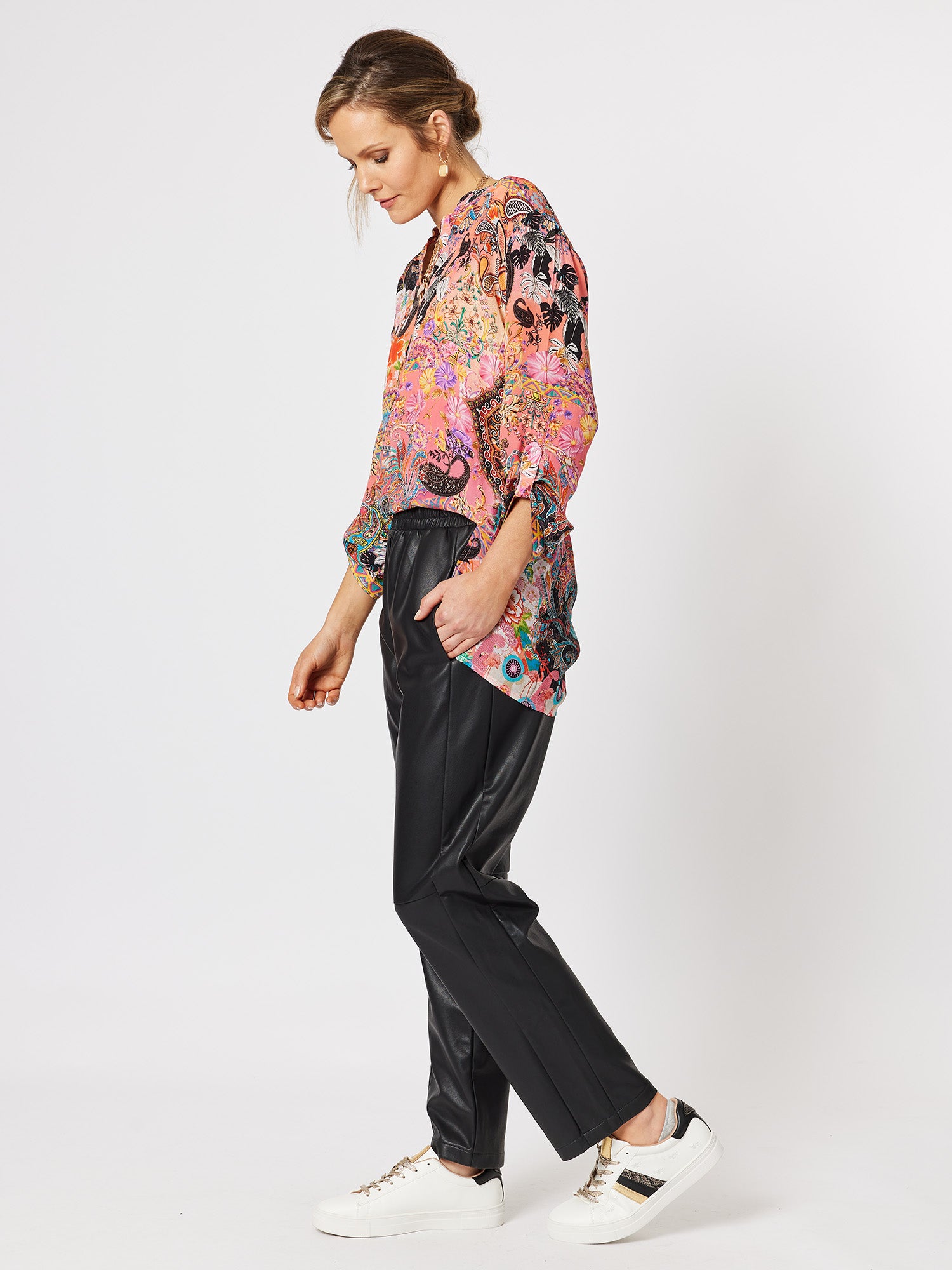 Vegan Leather Pull On Pant - Black