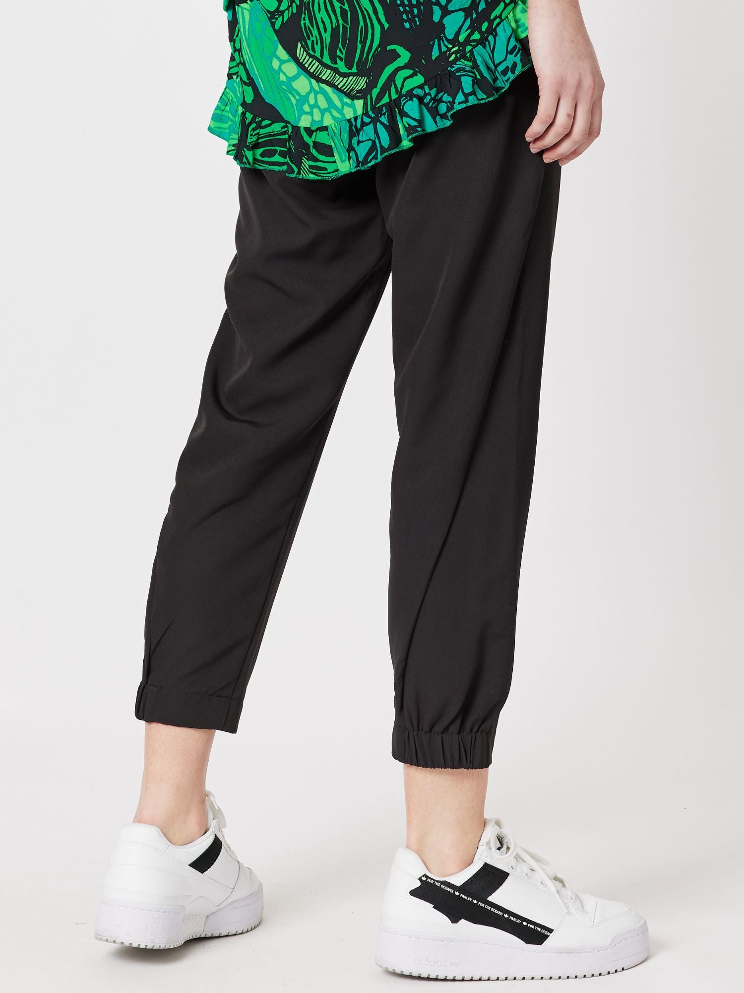 Cameron Crop Pant - Black