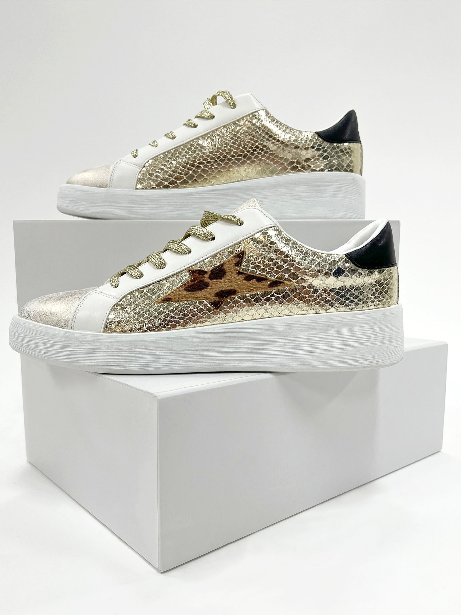 Metallic Star Sneaker - Gold