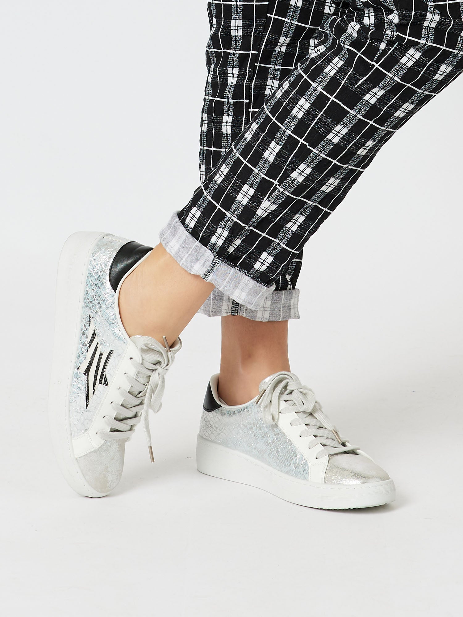 Metallic Star Sneaker - Silver