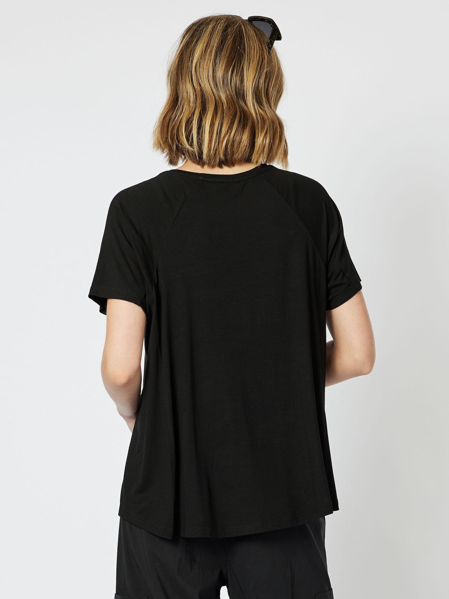 Sequin Patch T-Shirt - Black