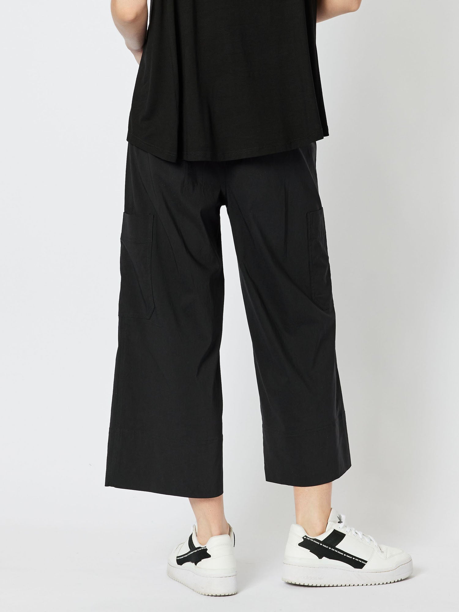 Parachute Wide Leg Pant - Black