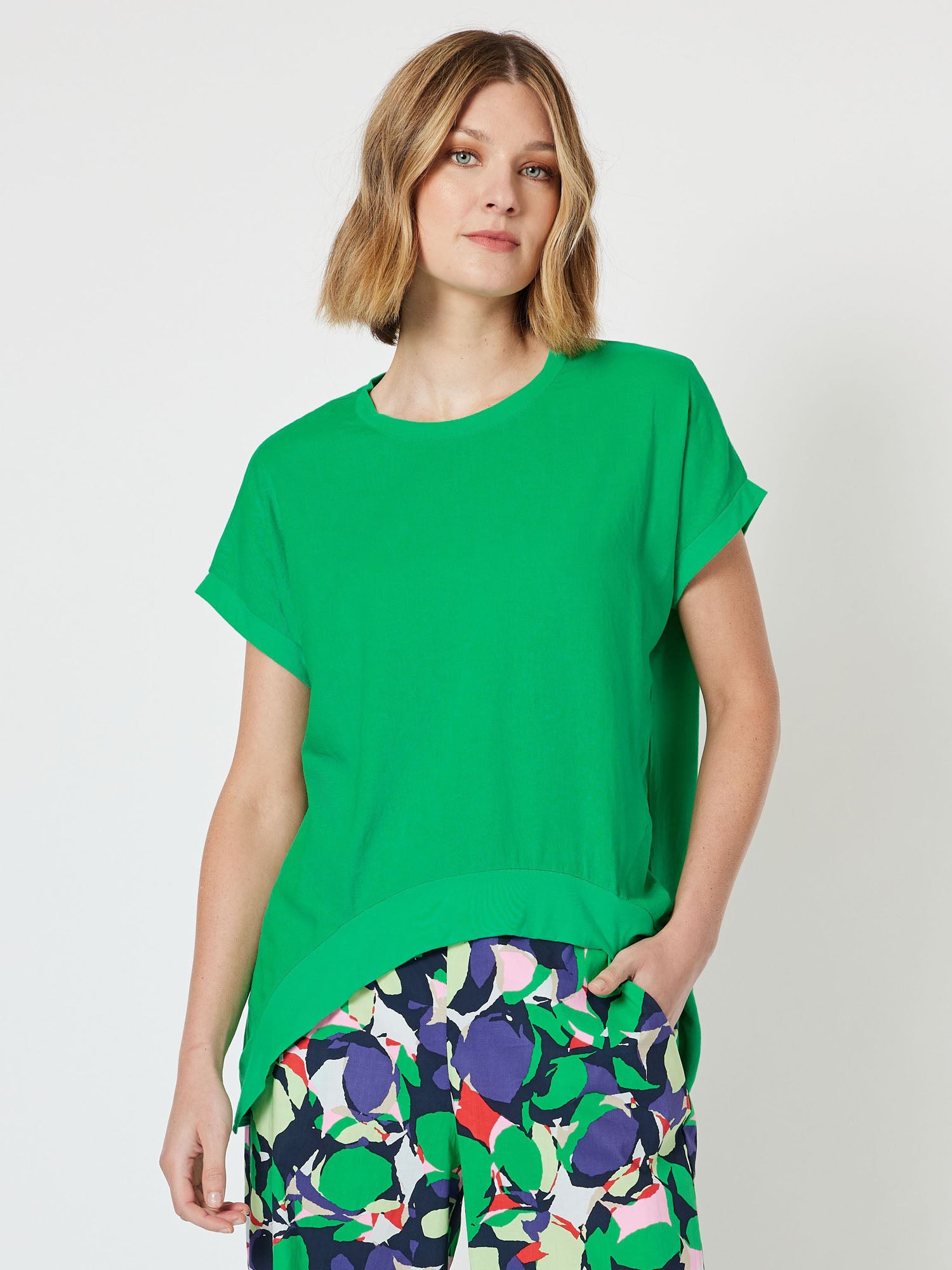 Eve Angled Hem Short Sleeve Top - Kelly Green