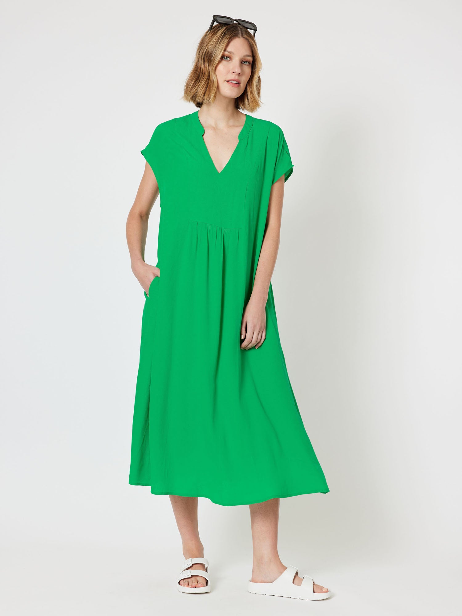 Kiani V-Neck Midi Dress - Green