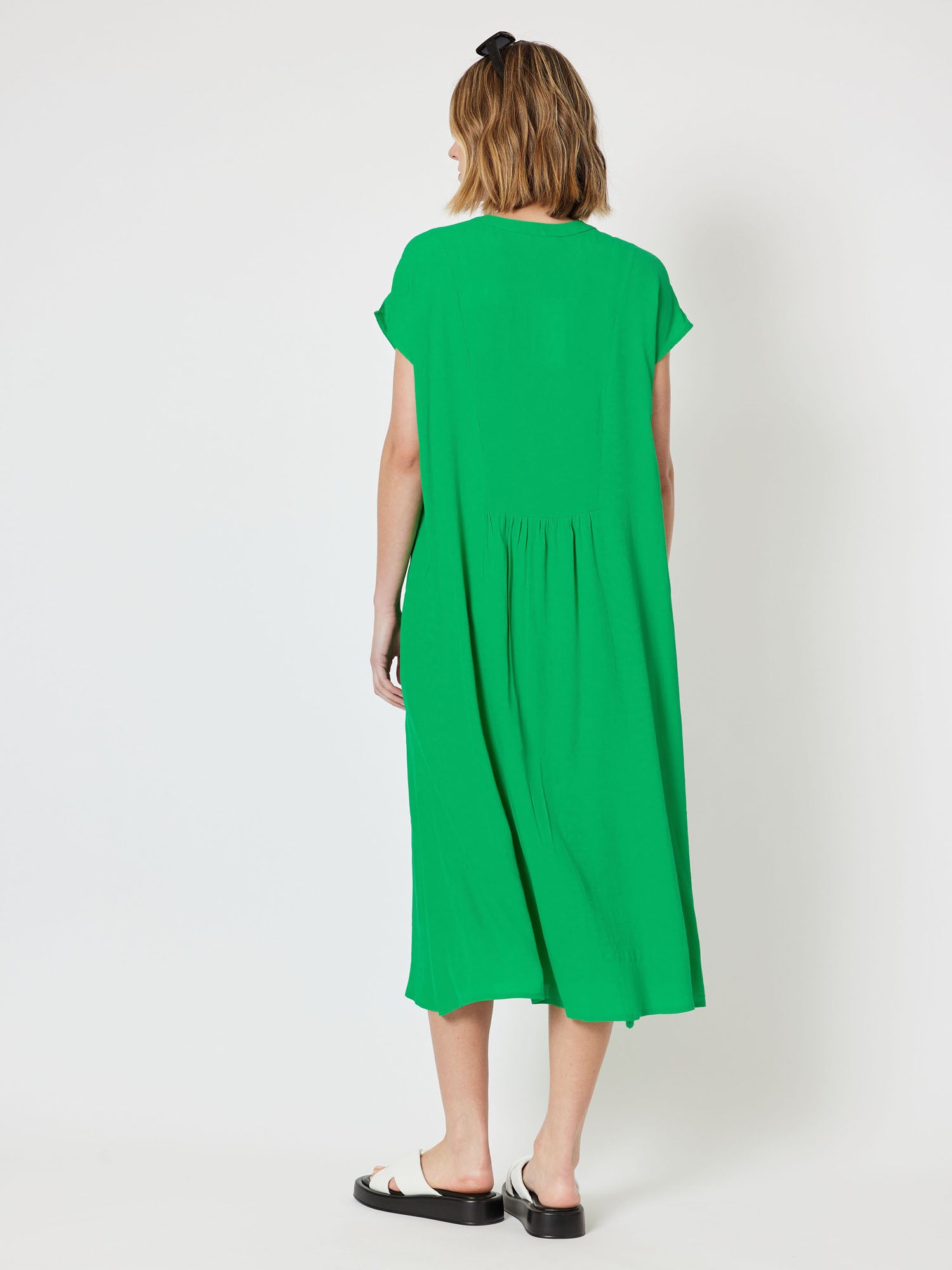 Kiani V-Neck Midi Dress - Green