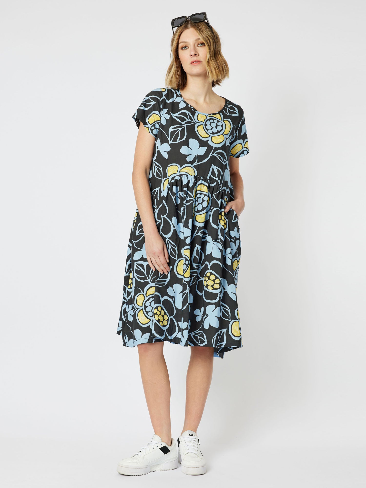 Daisy Chain Cotton Print Short Sleeve Dress - Blue