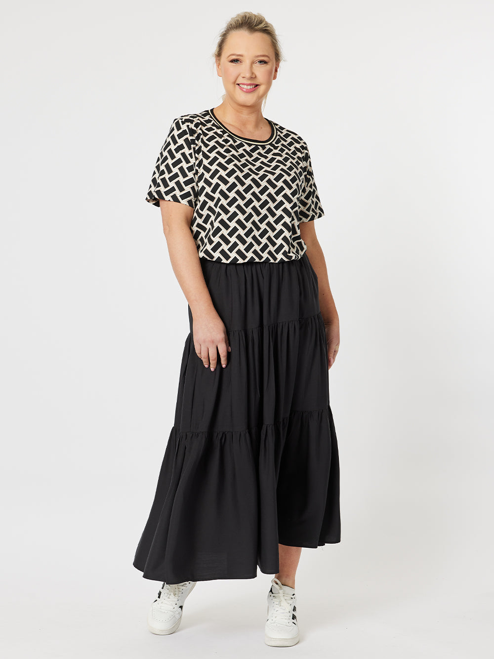 Moet A-Line Tiered Skirt - Black