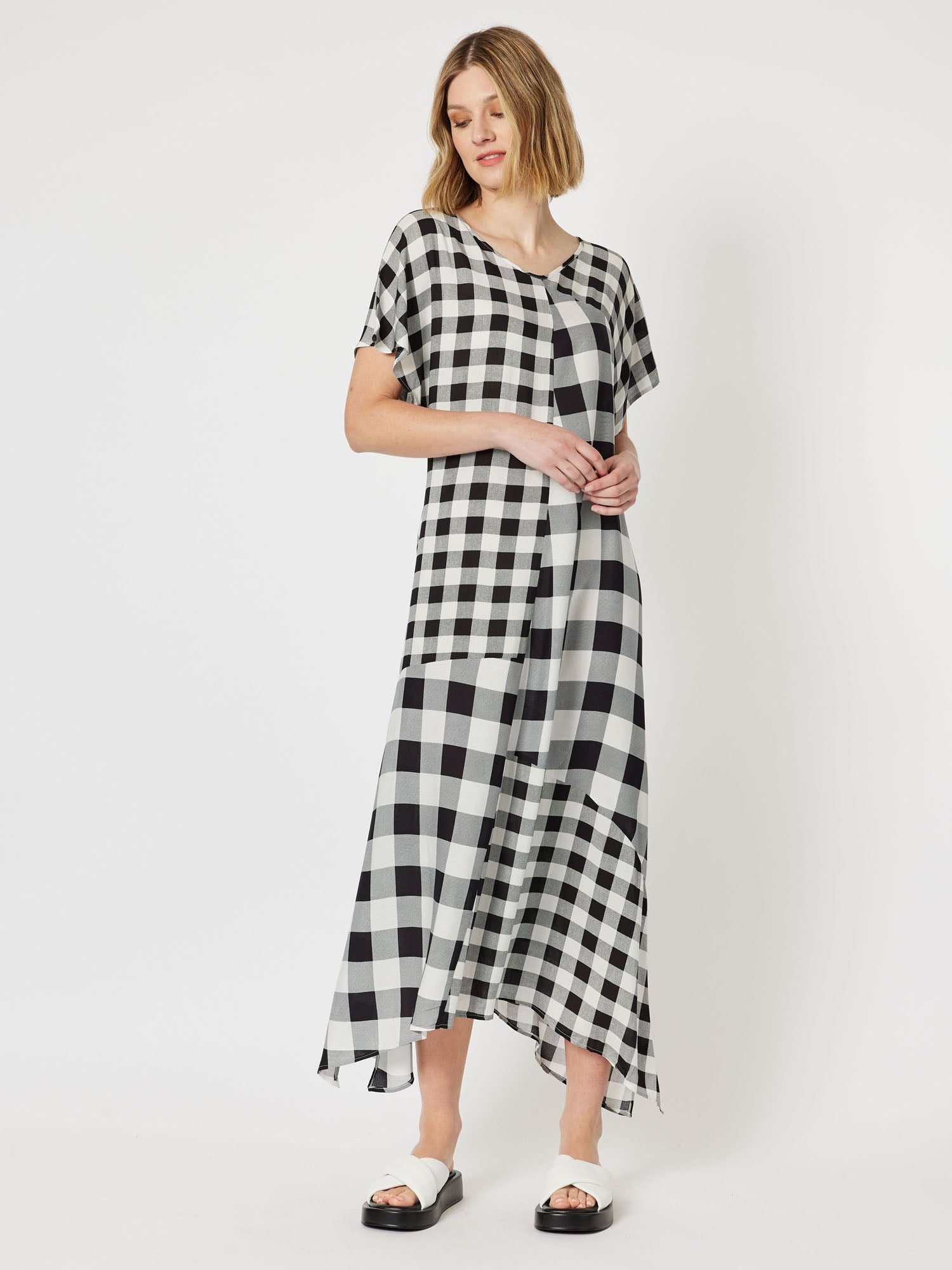 Medley Spliced Check Short Sleeve Long Dress - Black/White