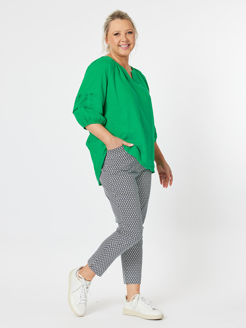 Diana Linen Pleat Sleeve Top - Emerald – RC & Co