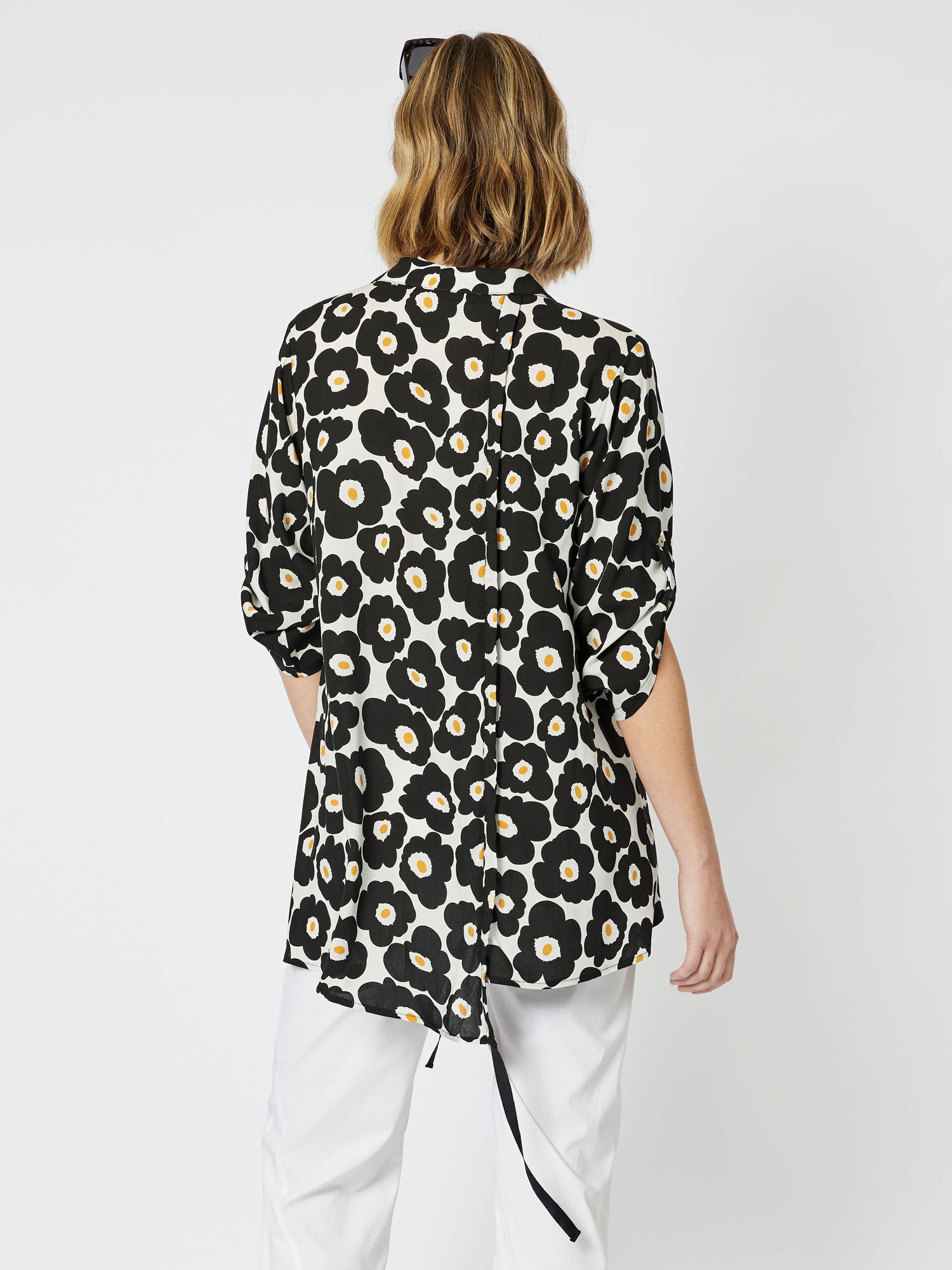 Poppy Print Asymetric Hem 3/4 Sleeve Shirt - Black/White