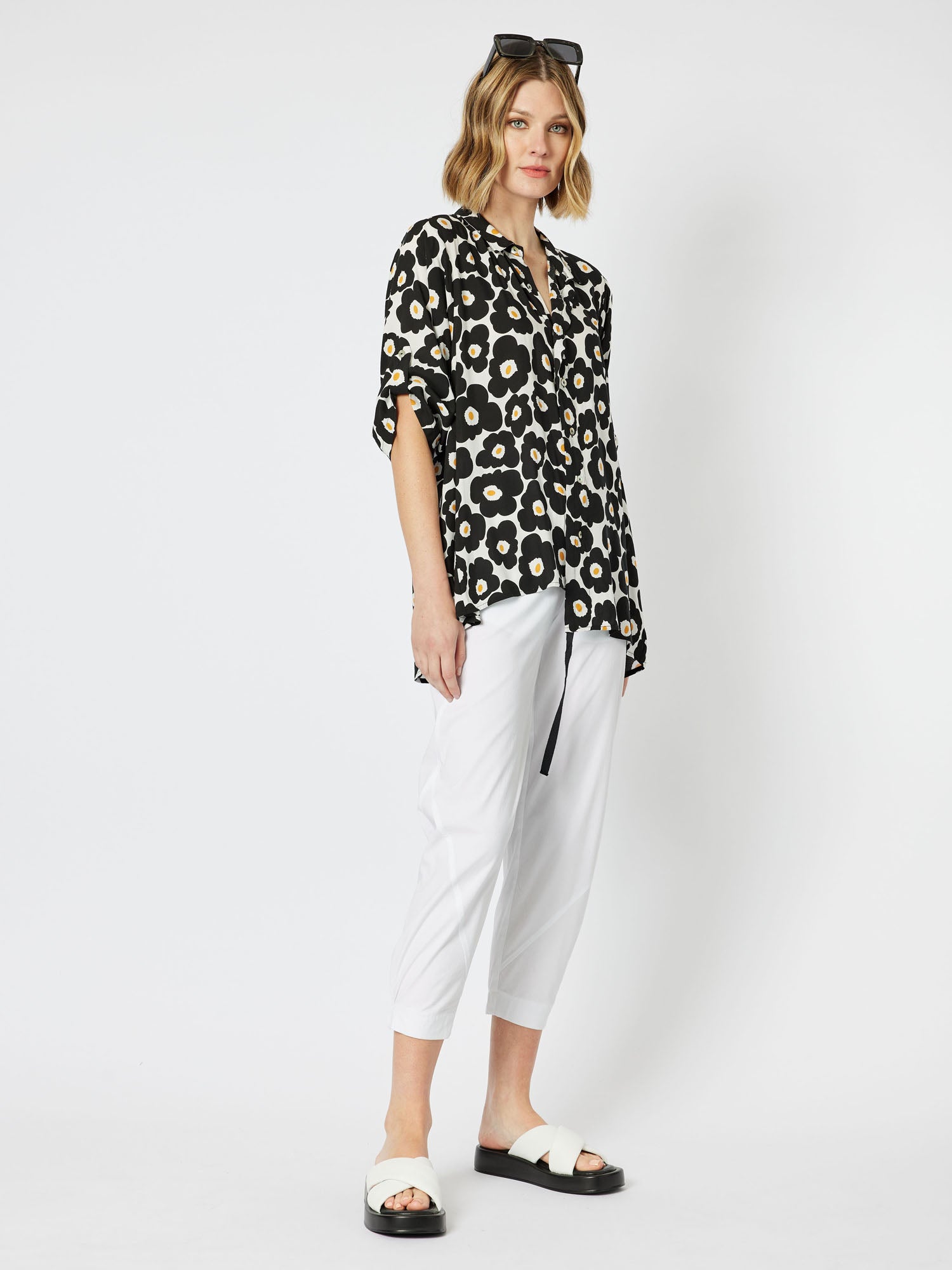 Poppy Print Asymetric Hem 3/4 Sleeve Shirt - Black/White