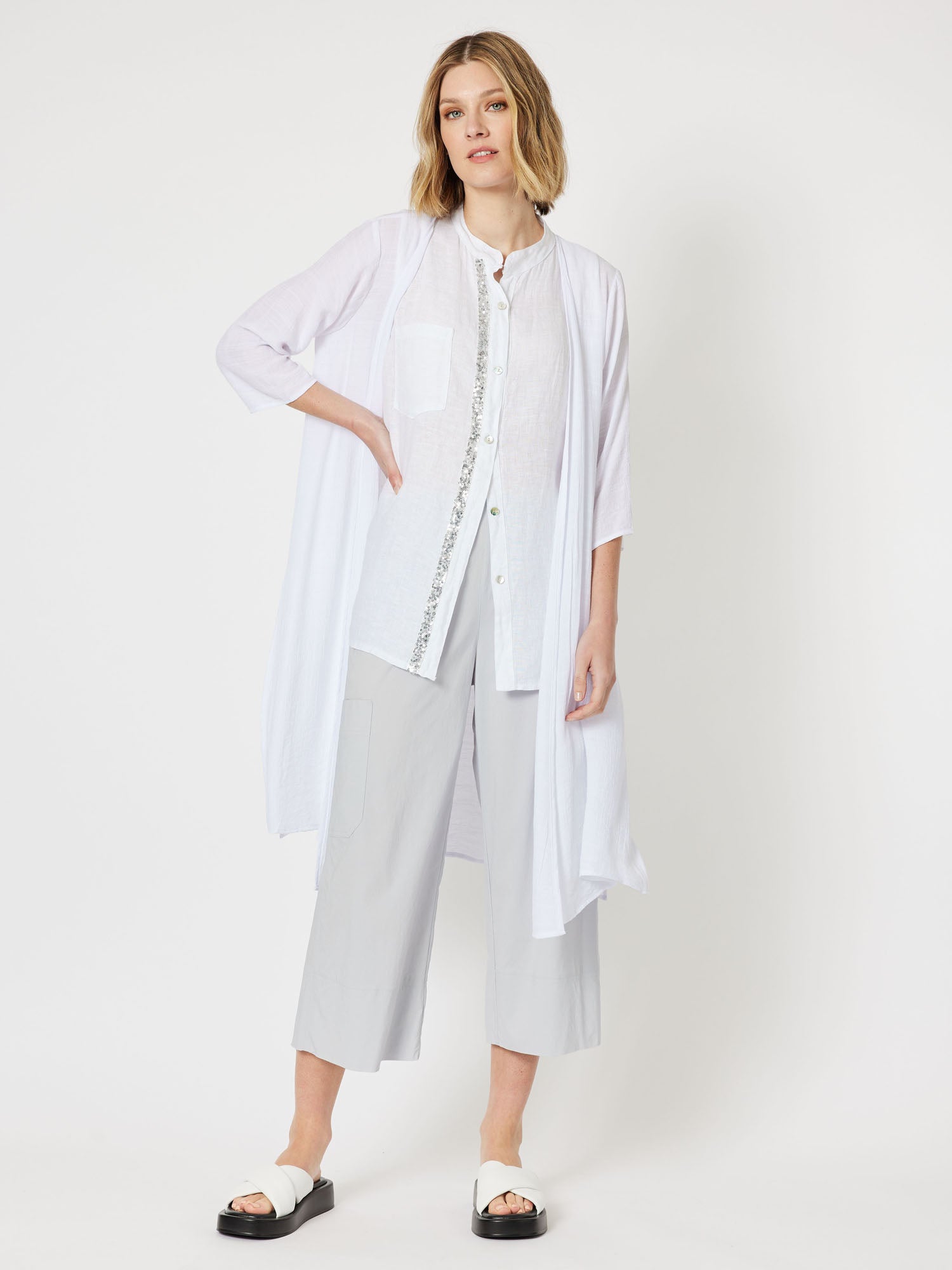 Colosseum Linen Sleeveless Button Front Top - White