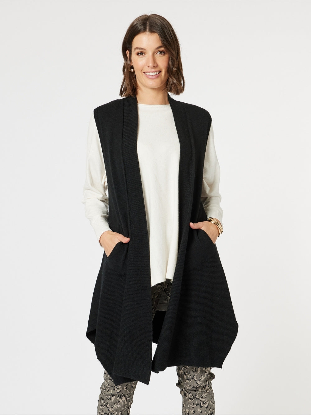 Casa Longline Knit Vest Black – RC Co - Main Image