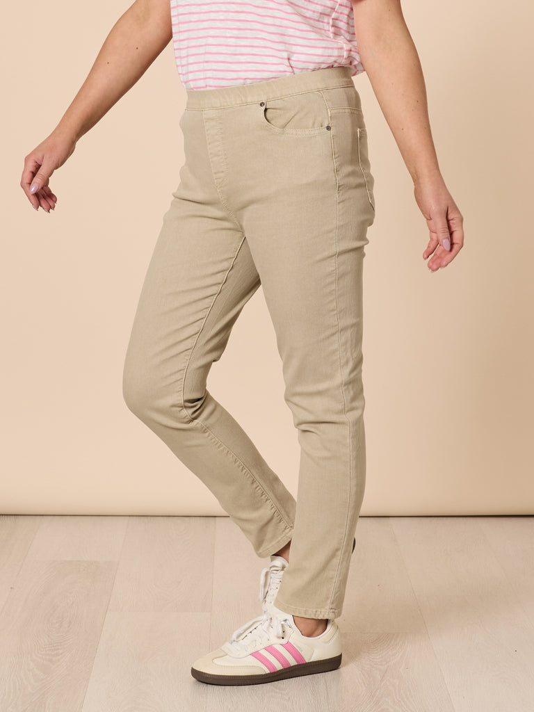 Chicago Slim Leg Jean - Natural RC&CO
