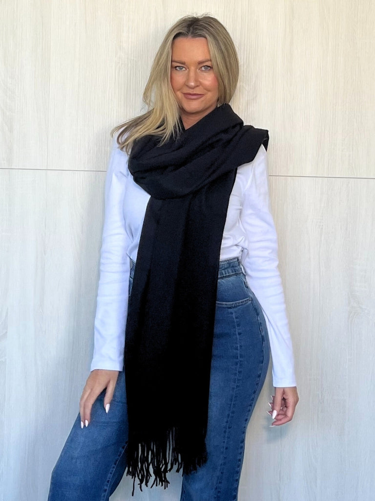 Cost Scarf - Black