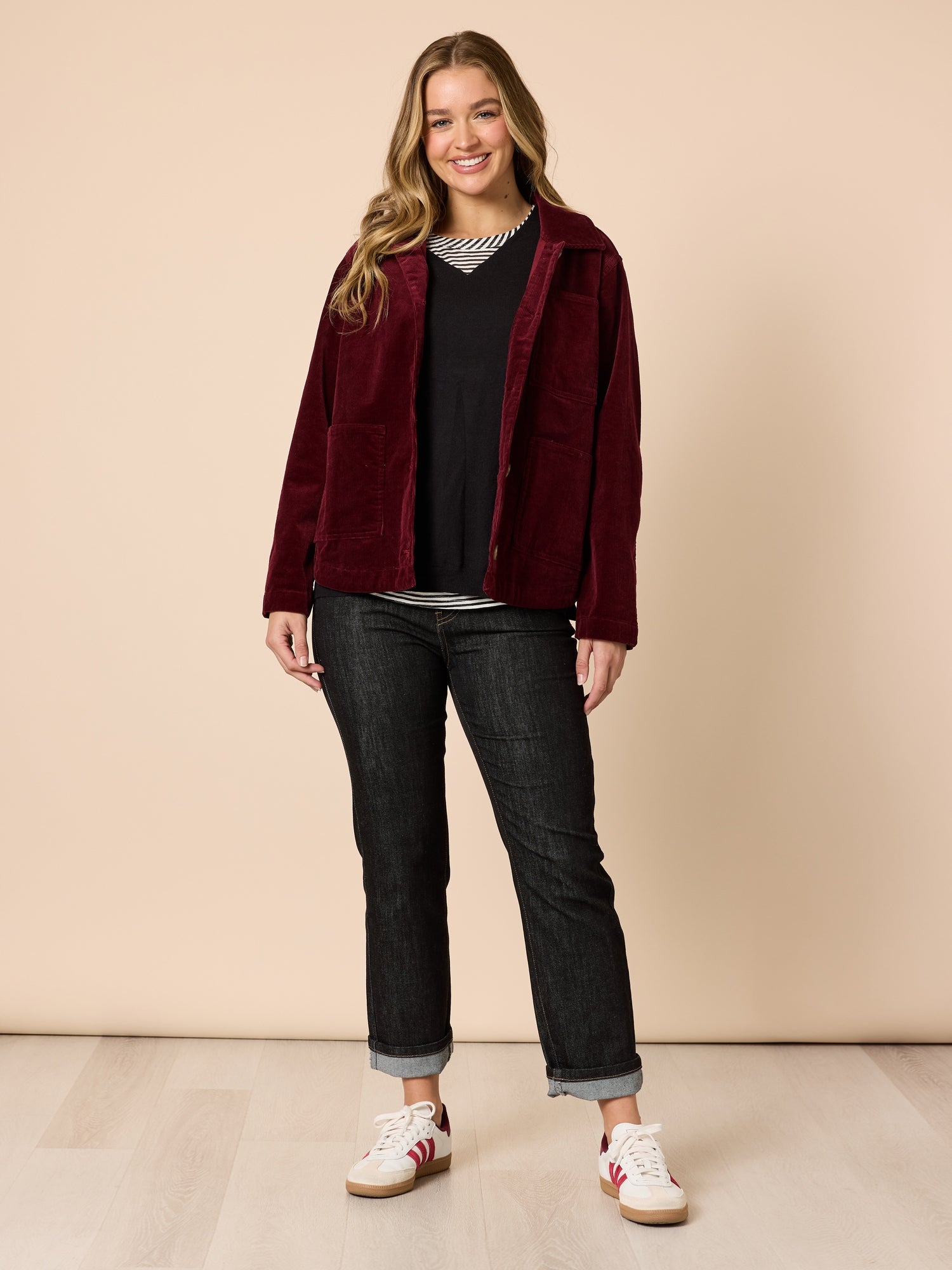 The Retro Cuff Straight Leg Jean - Black