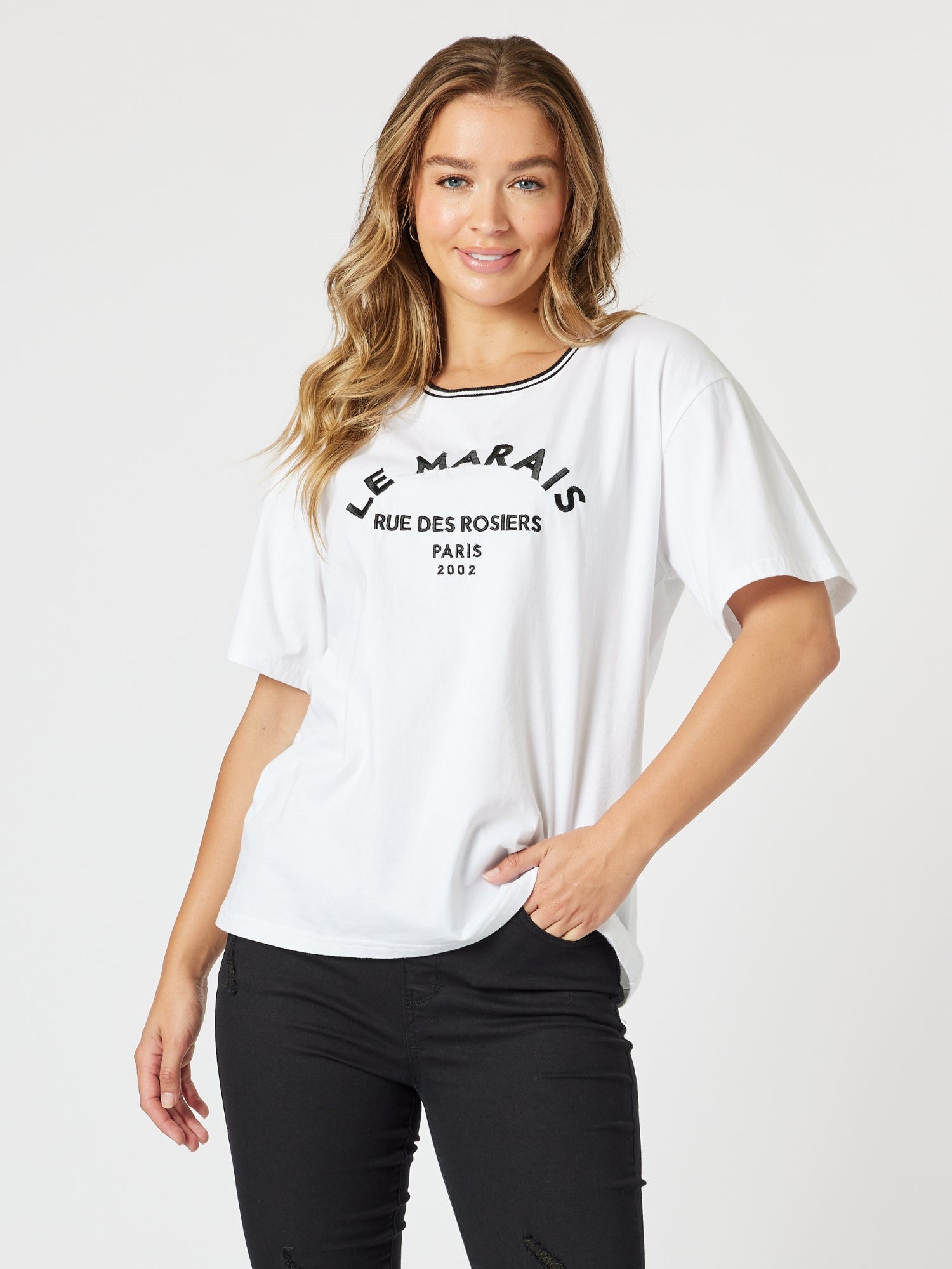 Le Marais Embroidered T-Shirt White – RC Co