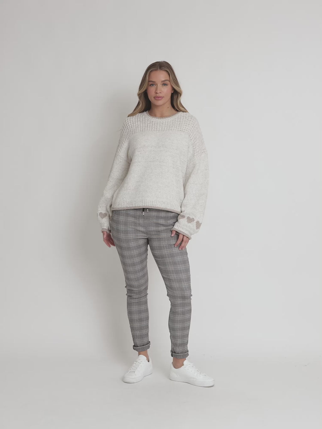 Chic Heart Knit - Ivory rc&co
