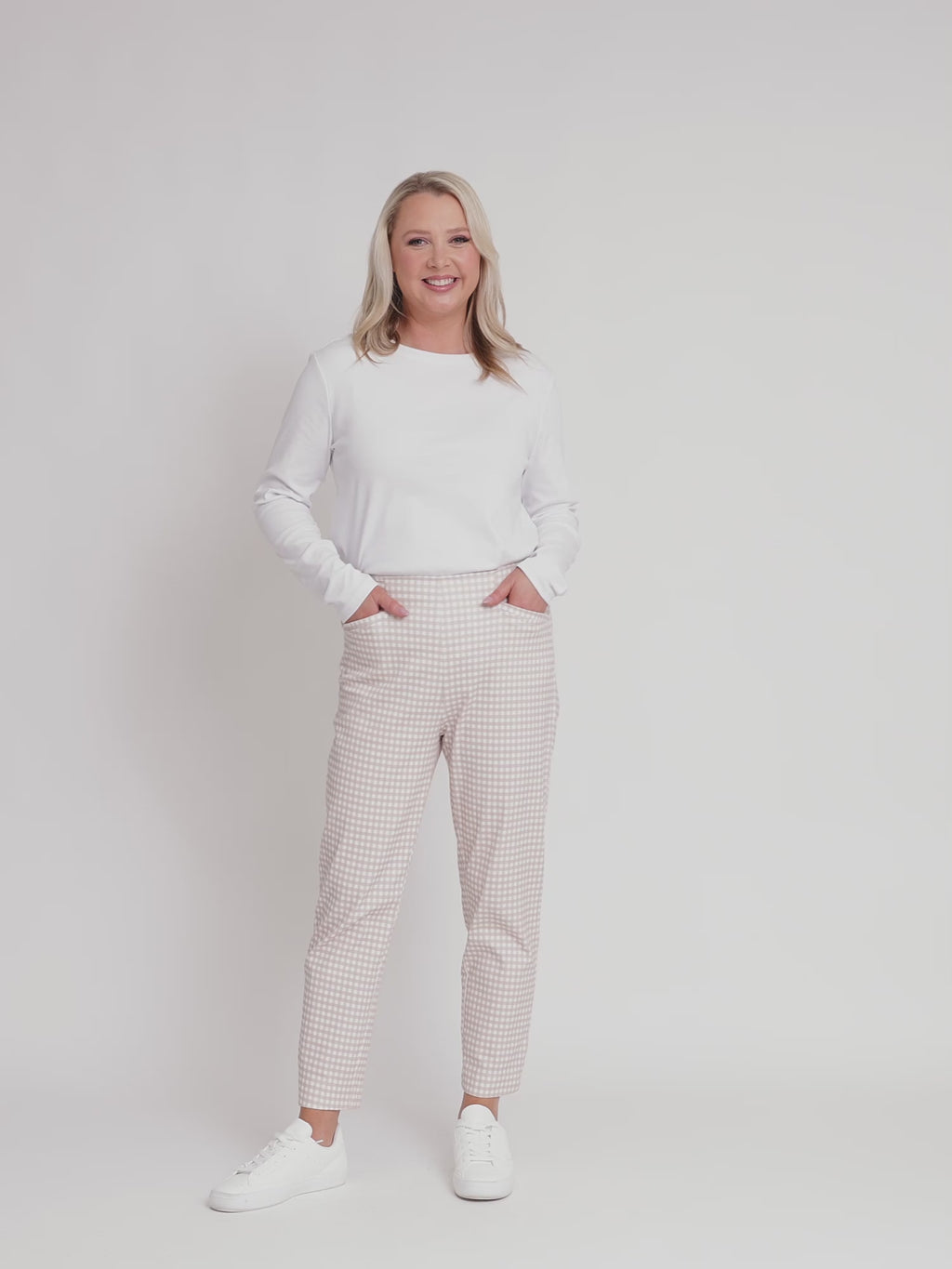 Alexis Gingham Print Pant - Natural rc&co